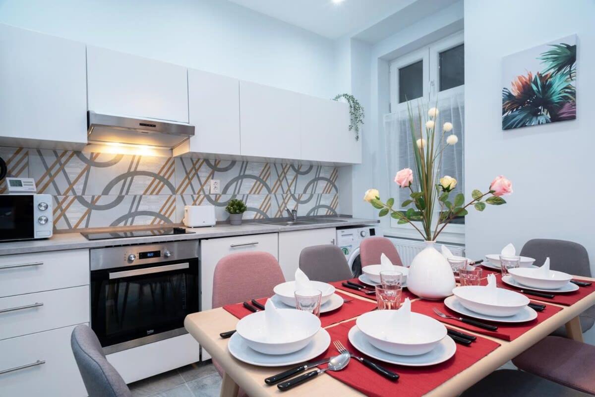 New Spacious Apartment At Superb Location Βουδαπέστη Εξωτερικό φωτογραφία