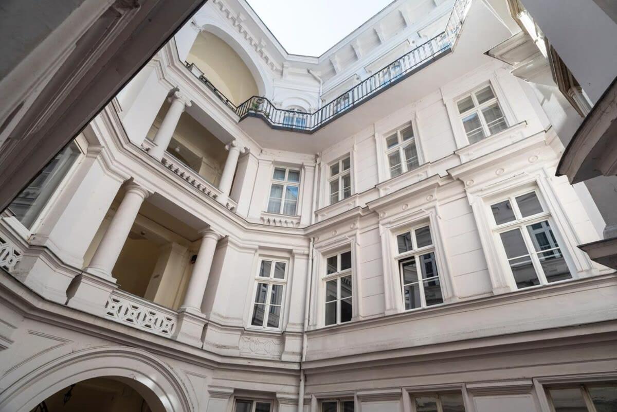New Spacious Apartment At Superb Location Βουδαπέστη Εξωτερικό φωτογραφία